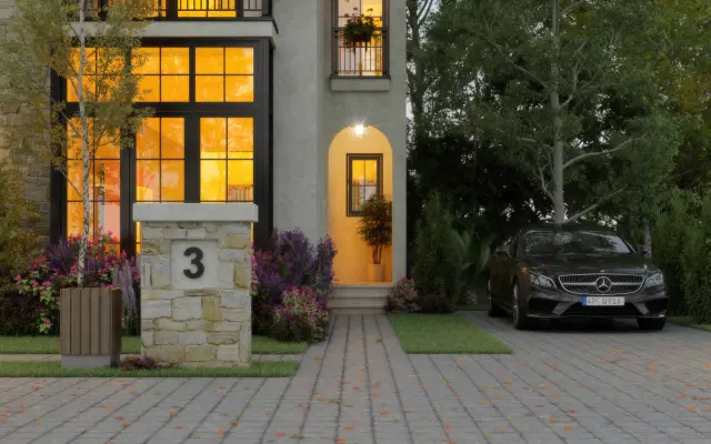 N-14-2048×1280-webp_format